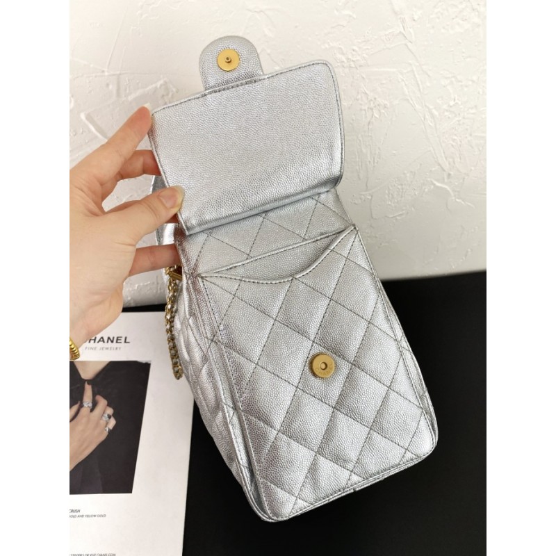 Chanel 25 small handbag Grained Calfskin AS5293 Silvery