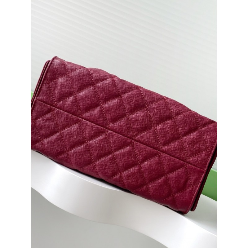Chanel 25 small handbag Grained Calfskin AS5293 Burgundy