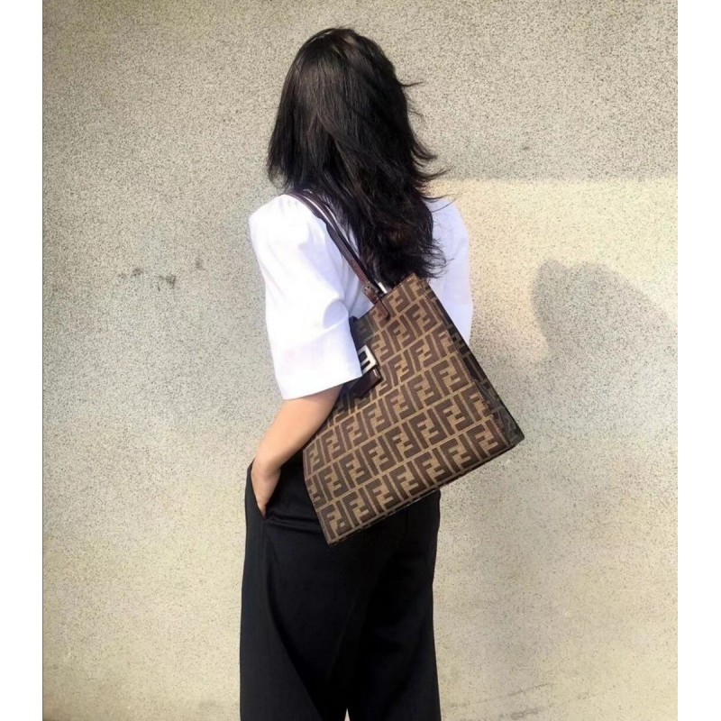 Fendi Vintage Zucca Shoulder Bag H014