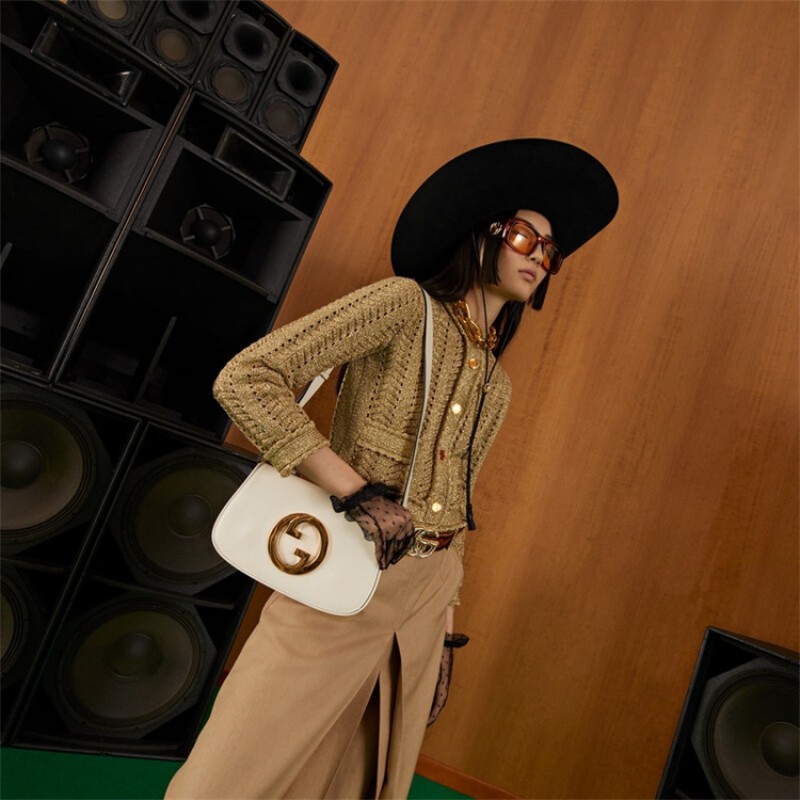 Gucci Blondie shoulder bag in white leather 699268 UXX0G 9022