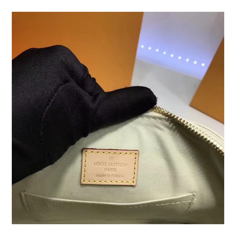 Louis Vuitton Monogram Vernis Alma BB M50415