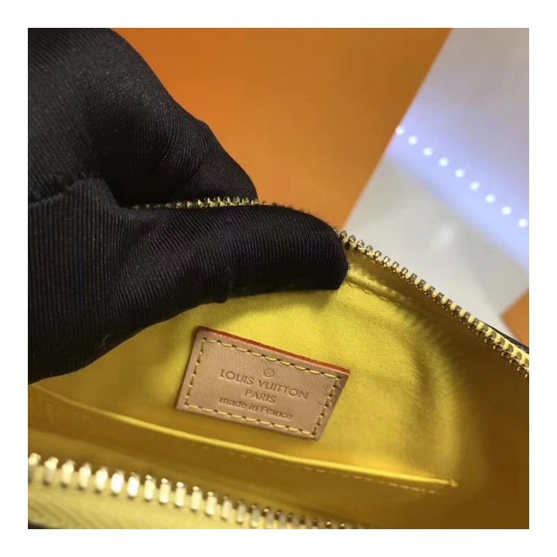 Louis Vuitton Monogram Vernis Alma BB M50415