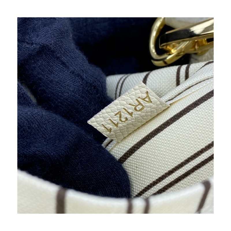 Louis Vuitton Monogram Empreinte Leather Montaigne MM M41048