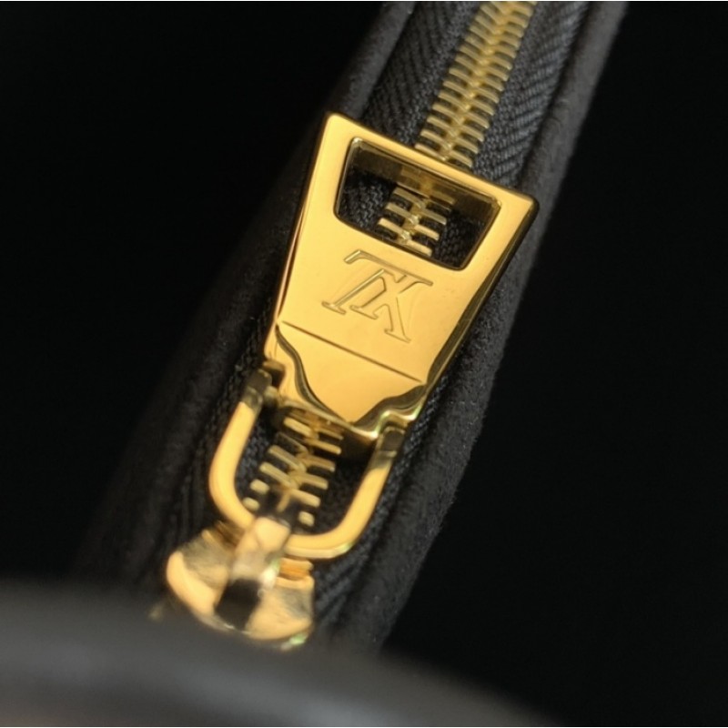 Louis Vuitton Monogram Empreinte embossed cowhide leather Babylone Tote M11393