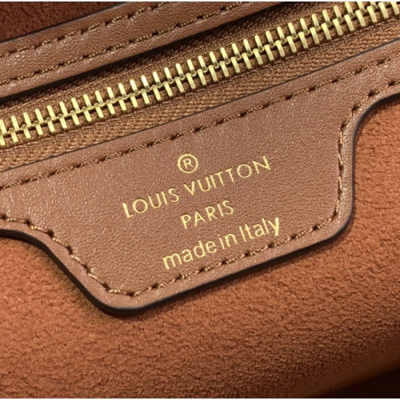 Louis Vuitton Epi Leather Neverfull MM Handbag M12467