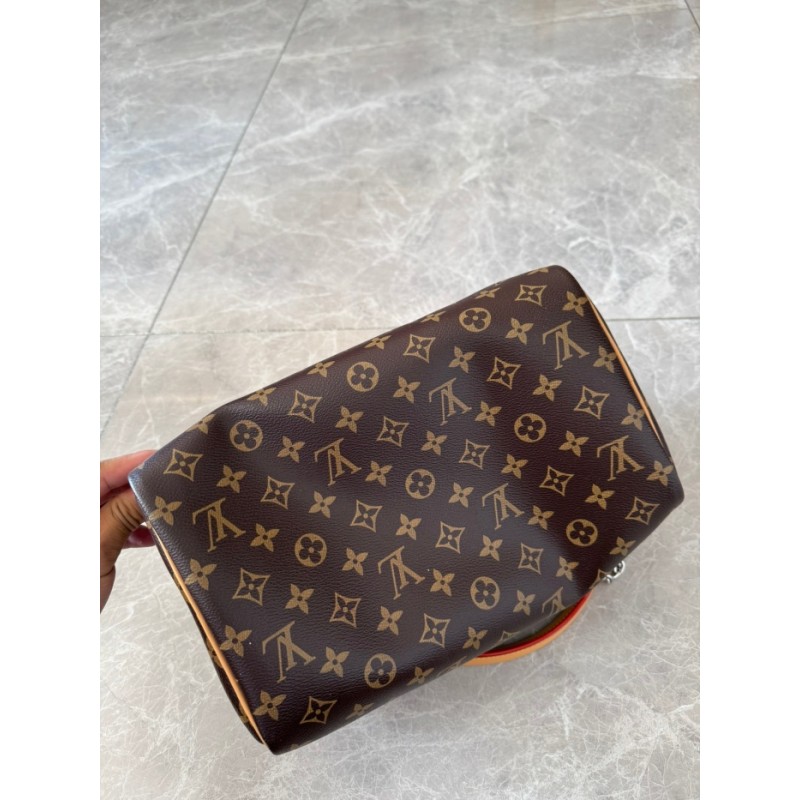 Louis vuitton Monogram Women Handbag 57th Street NYC Speedy Soft 30 M12803