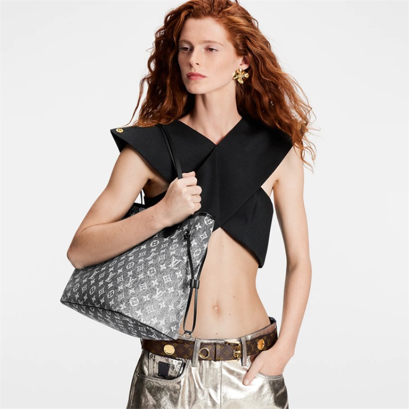 Louis Vuitton Neverfull MM Autres Toiles Monogram Handbag M21465