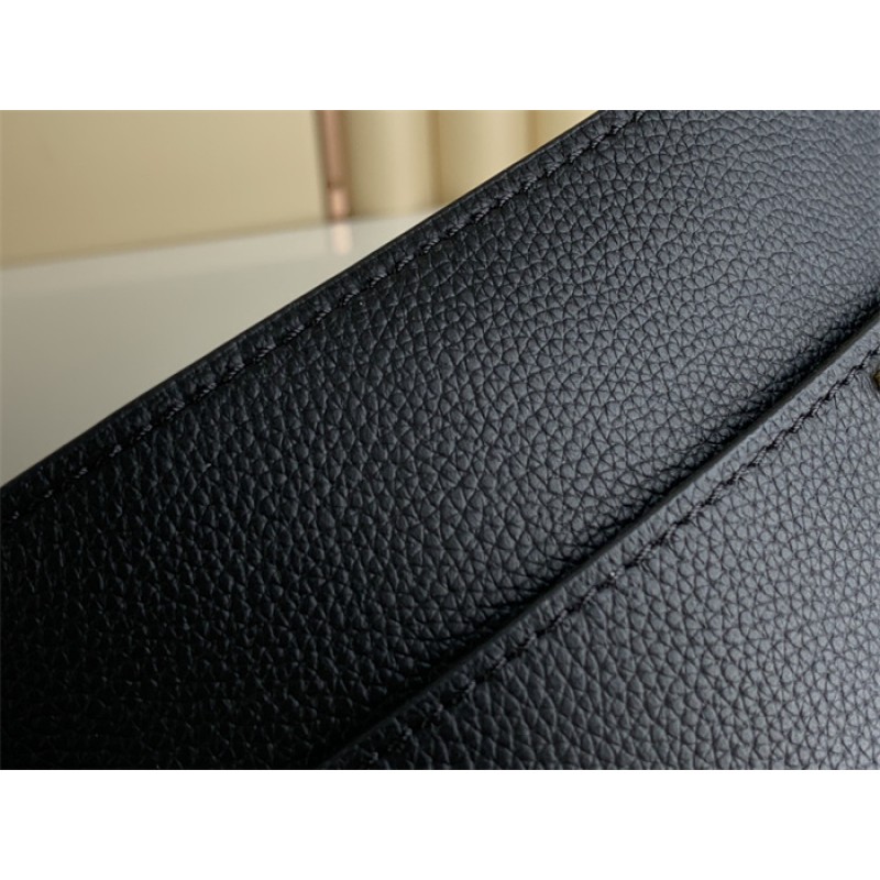 Louis Vuitton Grained calf leather Lock and Walk Lockme Handbag M24006