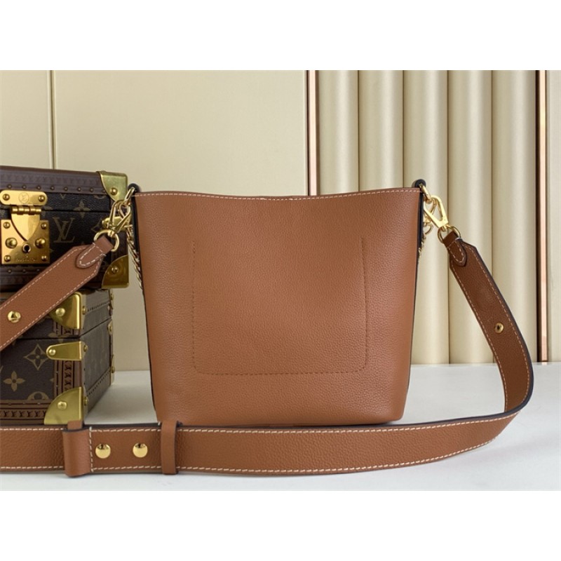 Louis Vuitton Grained calf leather Lock and Walk Lockme Handbag M24165