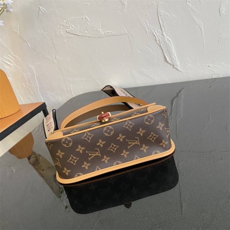 Louis Vuitton Diane monogram handbag M45985