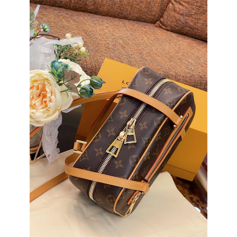 Louis Vuitton  Cite monogram handbag M46321