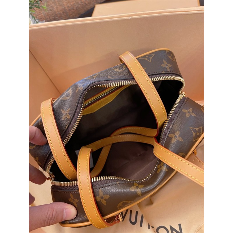 Louis Vuitton  Cite monogram handbag M46321