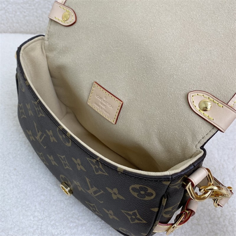 Louis Vuitton Saumur BB Monogram Canvas Handbag M46740