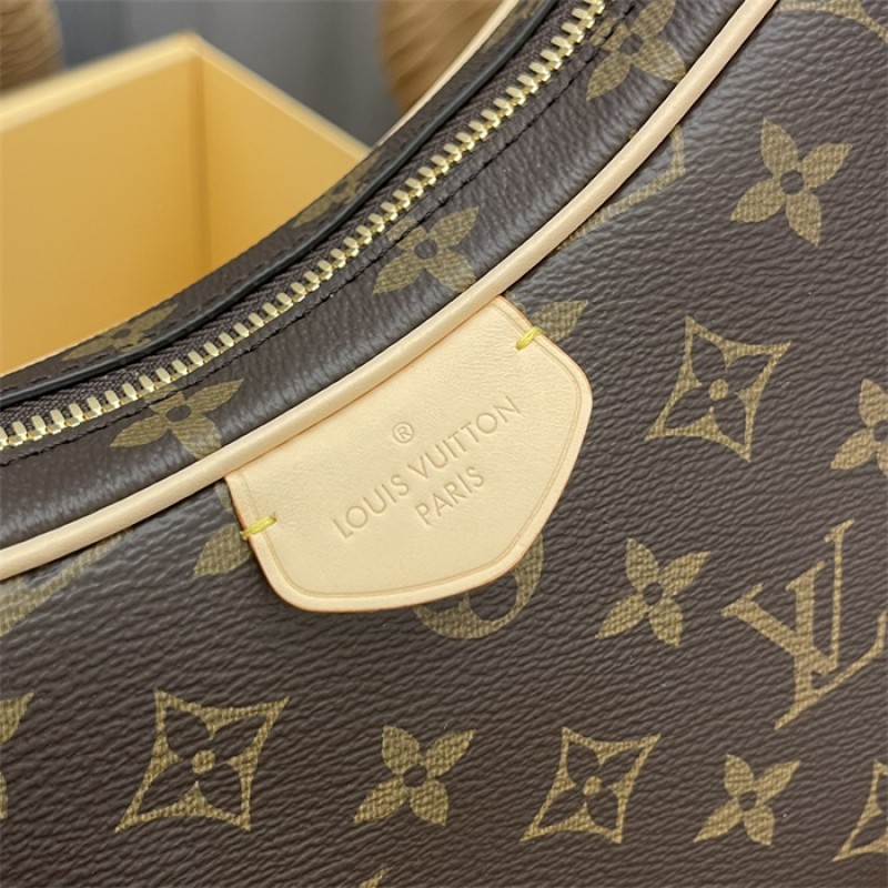 Louis Vuitton Croissant MM Monogram Handbag M46828