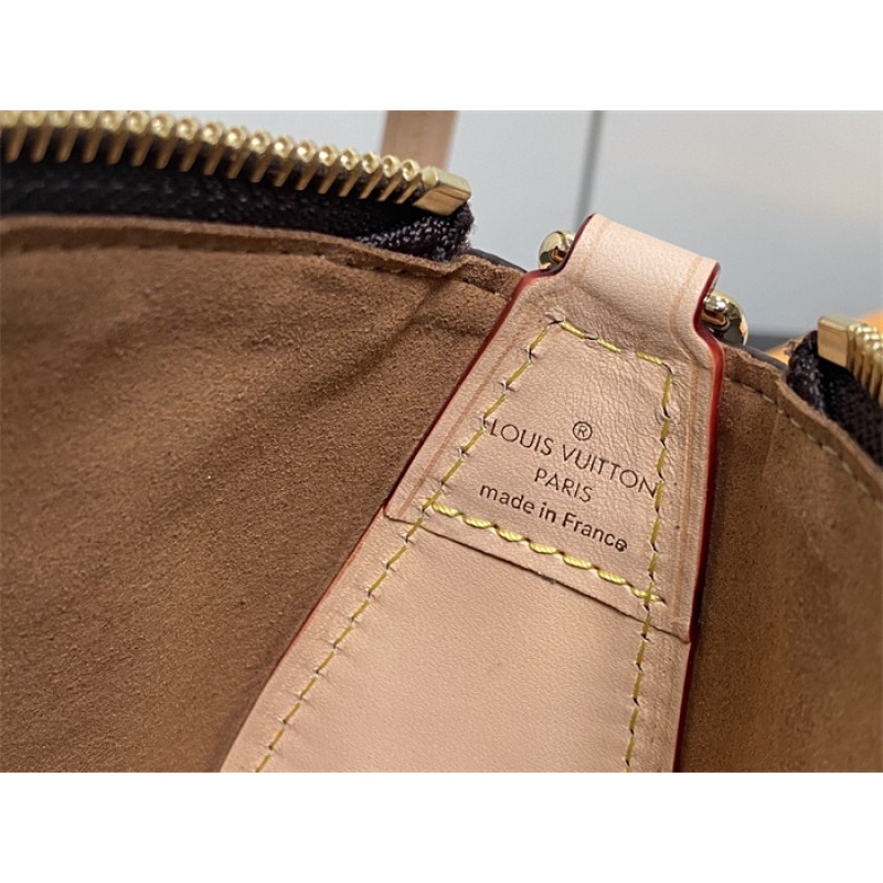 Louis Vuitton Monogram Pochette Tirette Handbag M47123