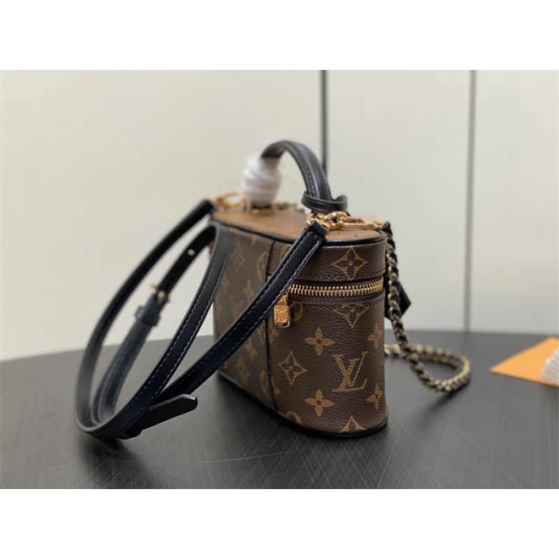 Louis Vuitton Monogram Vanity Chain Pouch M47125