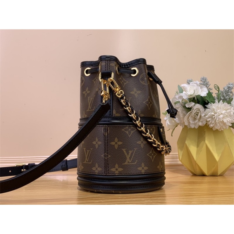 Louis Vuitton Monogram Canoe Bucker Bag M83480