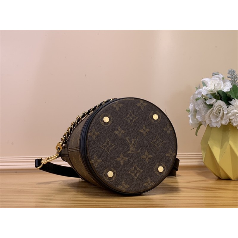 Louis Vuitton Monogram Canoe Bucker Bag M83480