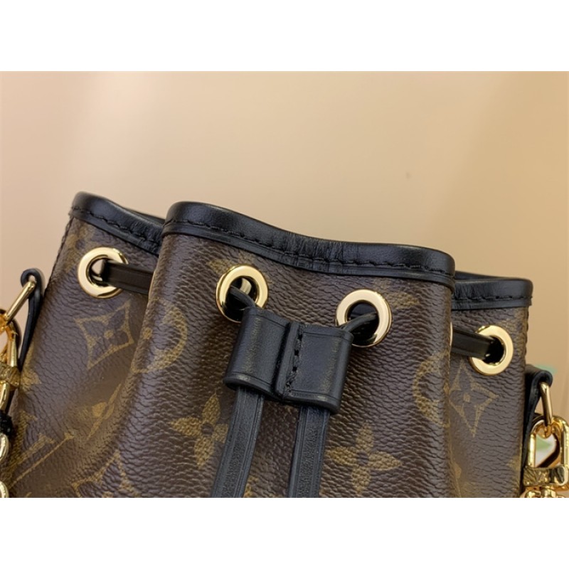 Louis Vuitton Monogram Canoe Bucker Bag M83480