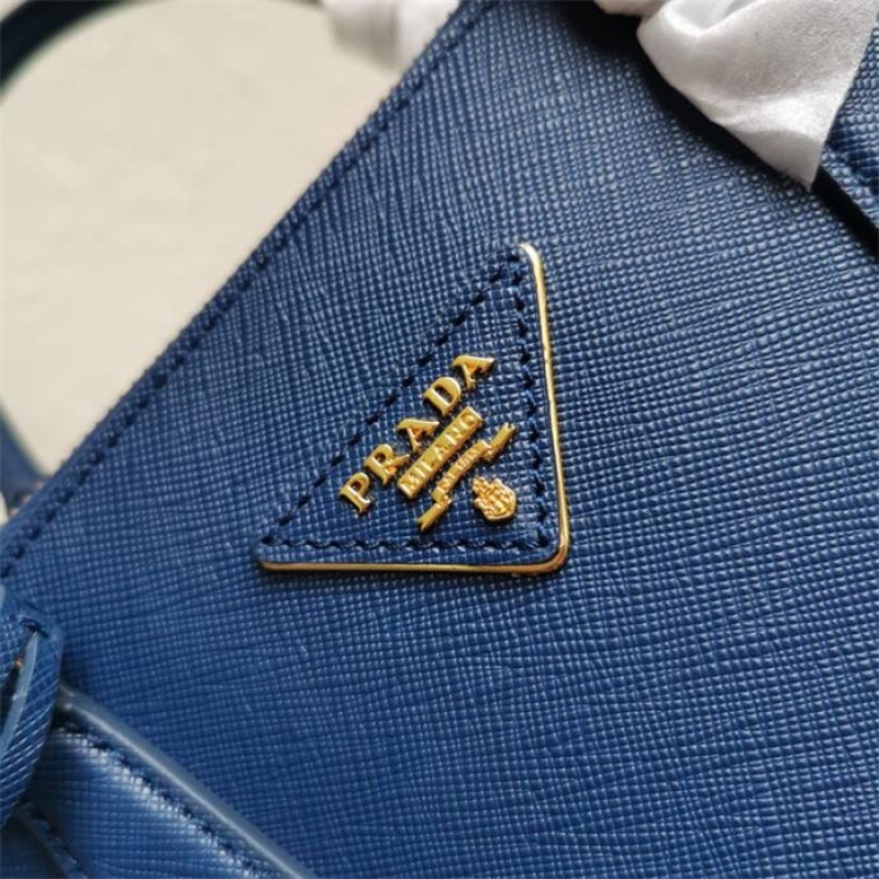 Medium Prada Galleria Saffiano leather bag 1BA863 Blue