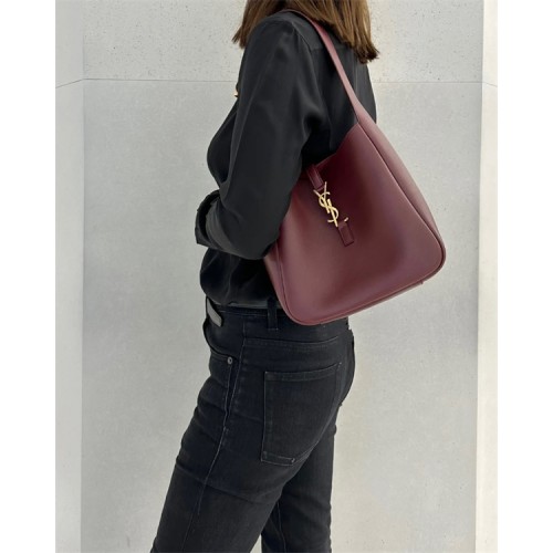 Saint Laurent Small LE 5 A 7 Supple Handbag in Grained Leather 713938AAAUQ6475