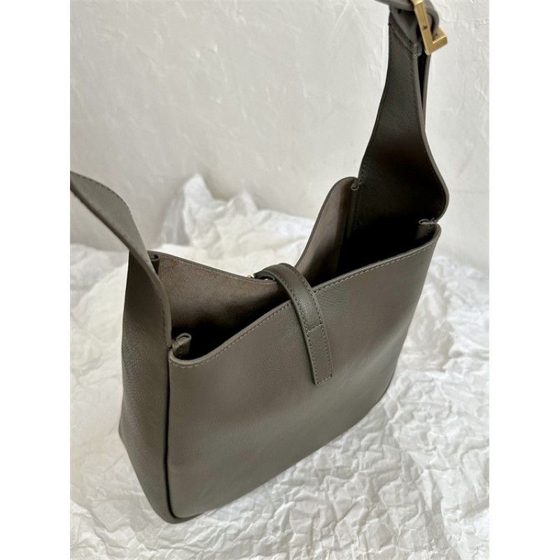 Saint Laurent Small LE 5 A 7 Supple Handbag in Grained Leather 713938AAAUQ3212