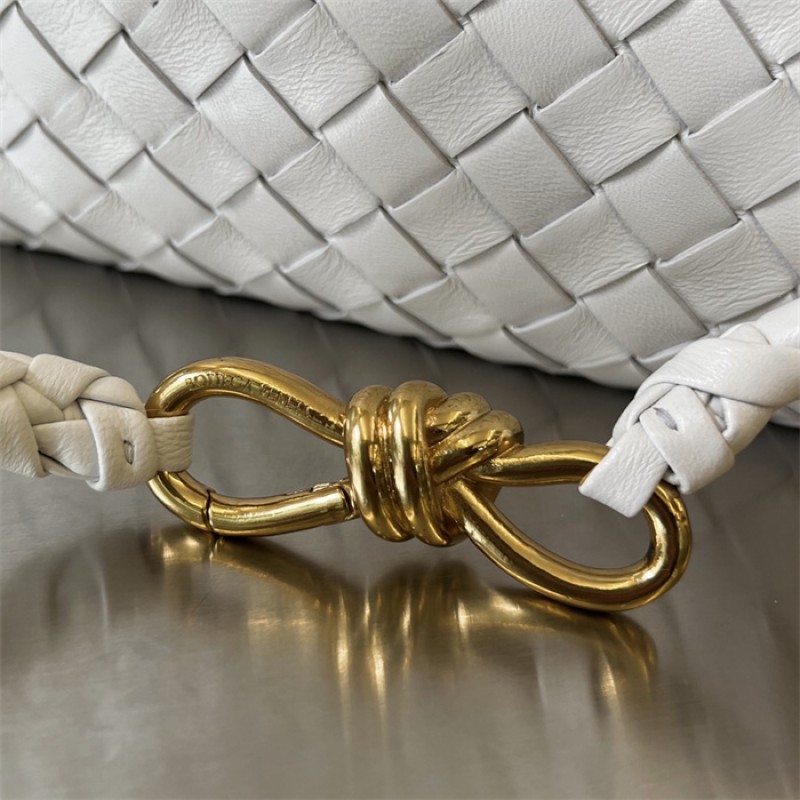Bottega Veneta Women’s Medium Andiamo Handbag 766016White