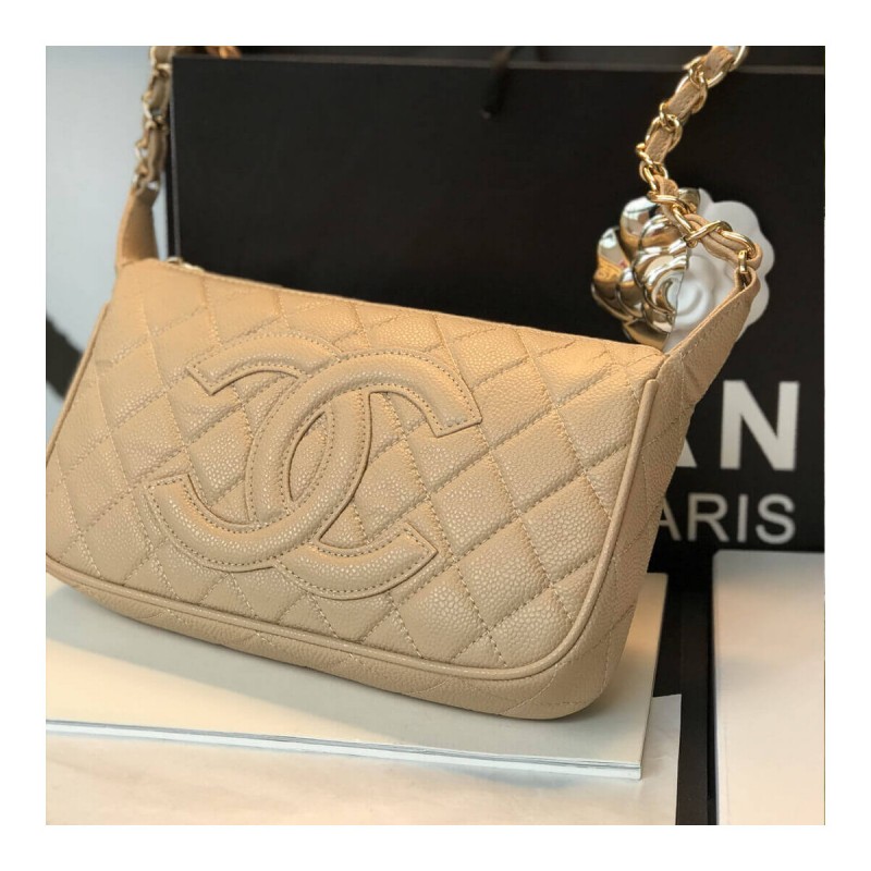 Chanel Grained Leather Hobo Bag B01960
