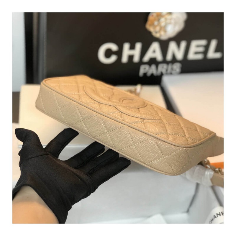 Chanel Grained Leather Hobo Bag B01960