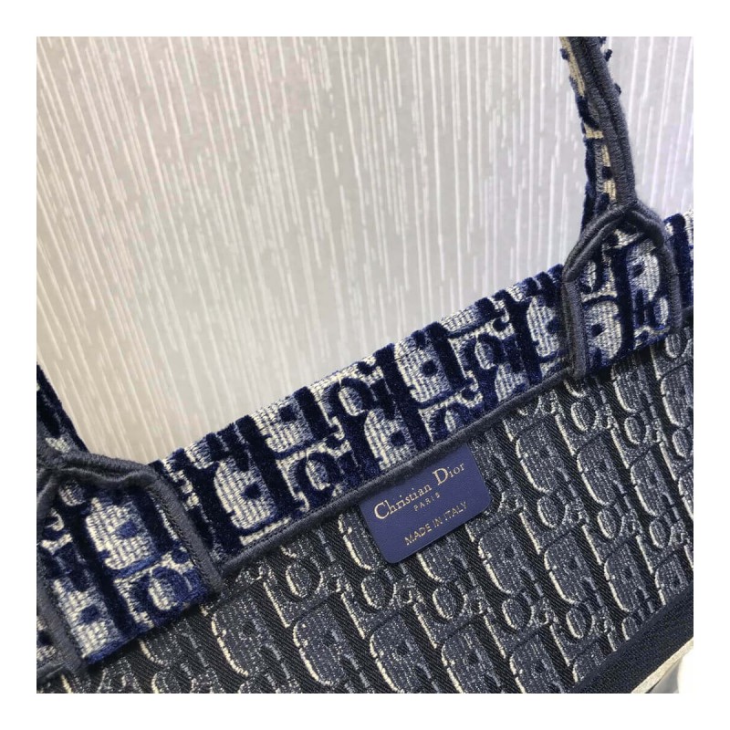Dior Oblique Embroidered Velvet Book Tote M1286Z