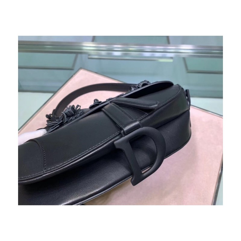 Christian Dior Embroidered Flowers Saddle Bag M0446