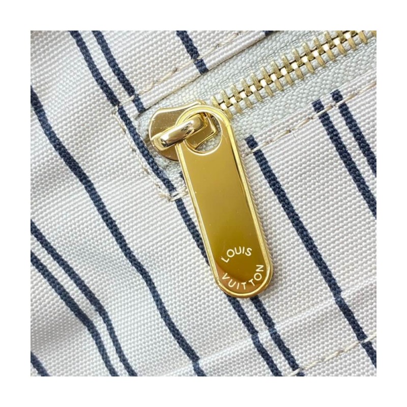 Louis Vuitton Monogram Empreinte Artsy MM M41066