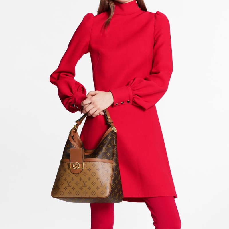 Louis Vuitton Hobo Dauphine MM M45195