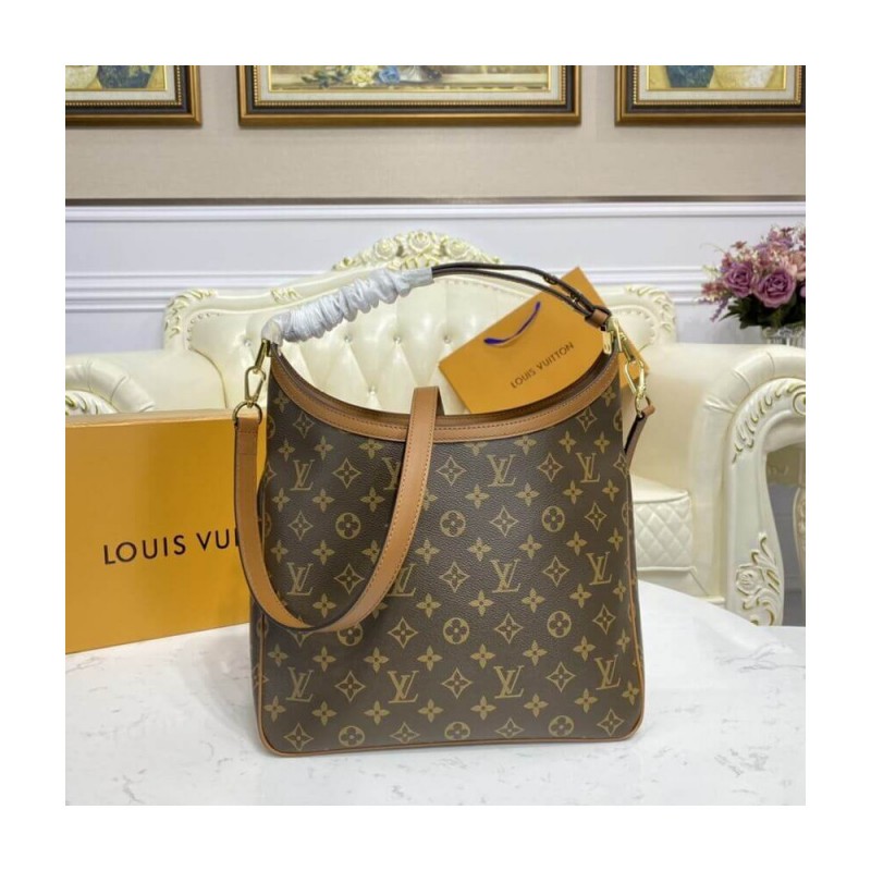 Louis Vuitton Hobo Dauphine MM M45195