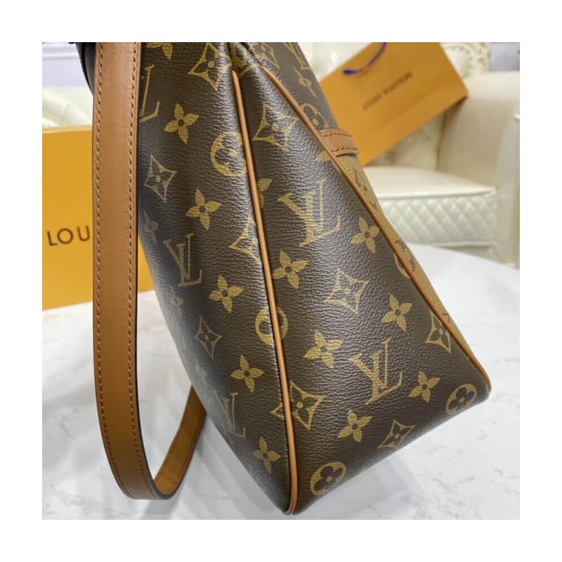 Louis Vuitton Hobo Dauphine MM M45195
