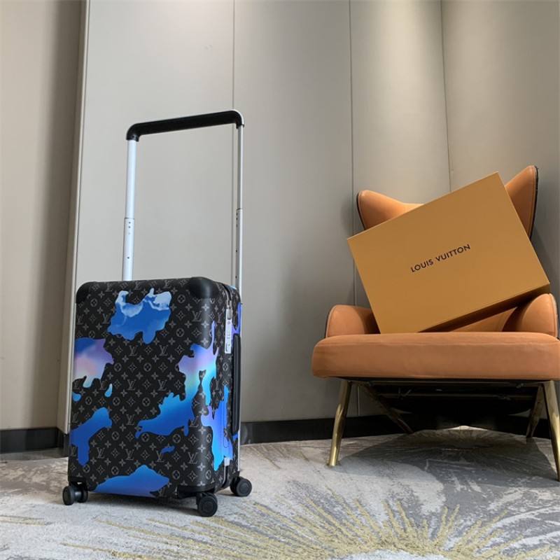 Louis Vuitton Horizon 55 Monogram Rolling Luggage M10100
