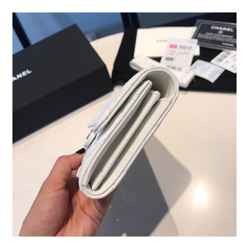 Chanel Grainy Calfskin Classic Bifold Wallet A31505