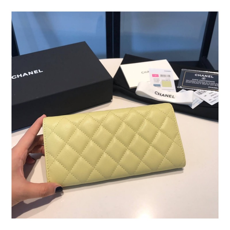 Chanel Grainy Calfskin Classic Bifold Wallet A31505