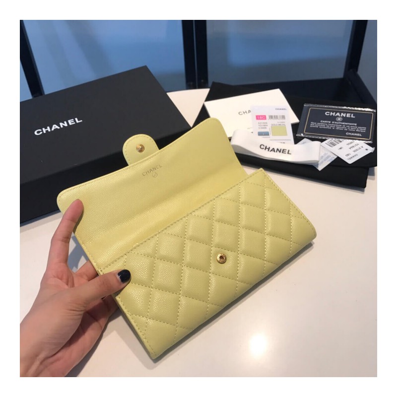 Chanel Grainy Calfskin Classic Bifold Wallet A31505