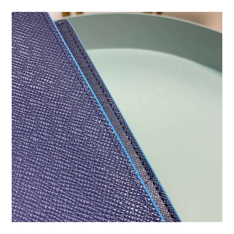 Louis Vuitton Taiga Leather Brazza Wallet M30385