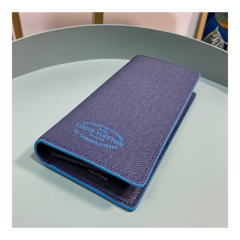 Louis Vuitton Taiga Leather Brazza Wallet M30385