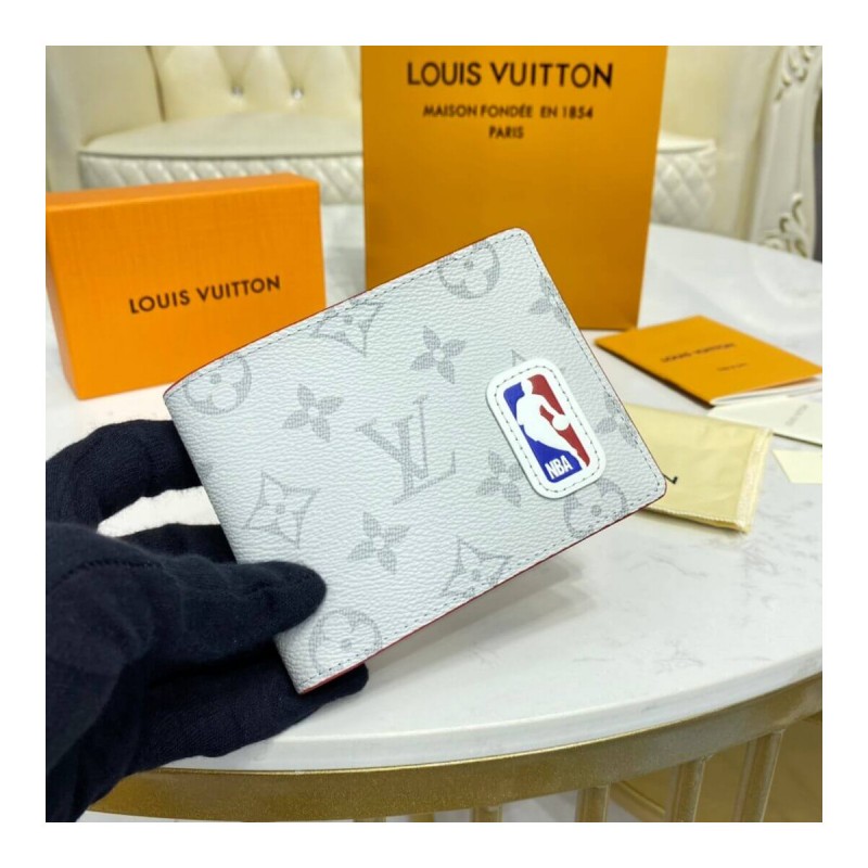 Louis Vuitton LV x NBA Multiple Wallet M80105
